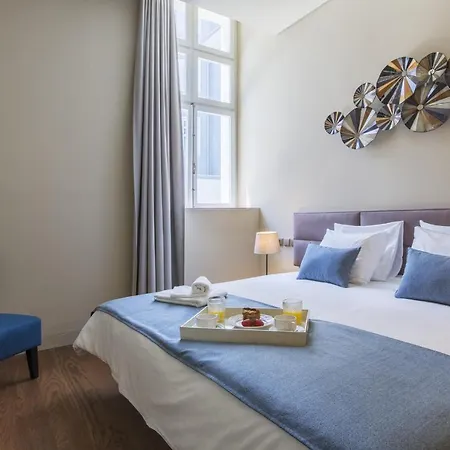 Apt In 8 Building - Center * Lisbon